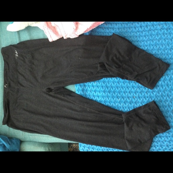 Black dry release workout pants - Picture 3 of 3